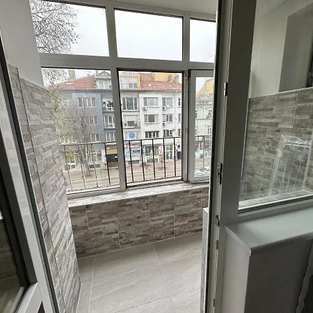 Apartment опера. стил и комфорт. идеален център. Warna