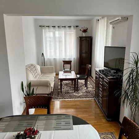 опера. стил и комфорт. идеален център. * Βάρνα