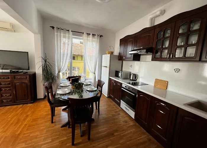 опера. стил и комфорт. идеален център.